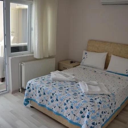 Kirmizi Yali Motel *