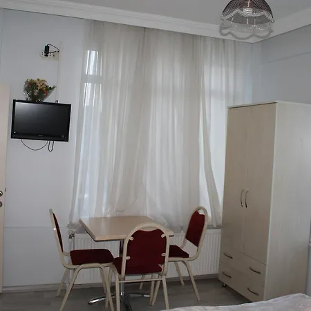 Kirmizi Yali Motel Çınarcık