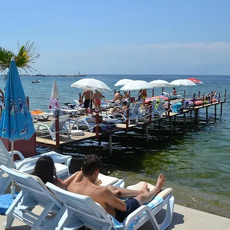 Kirmizi Yali * Çınarcık