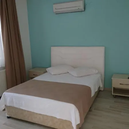 Kirmizi Yali Motel *