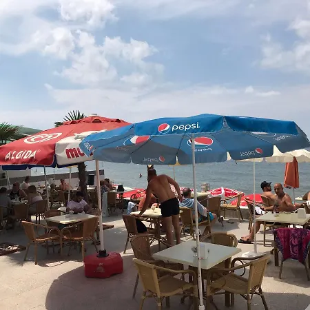 Kirmizi Yali Çınarcık